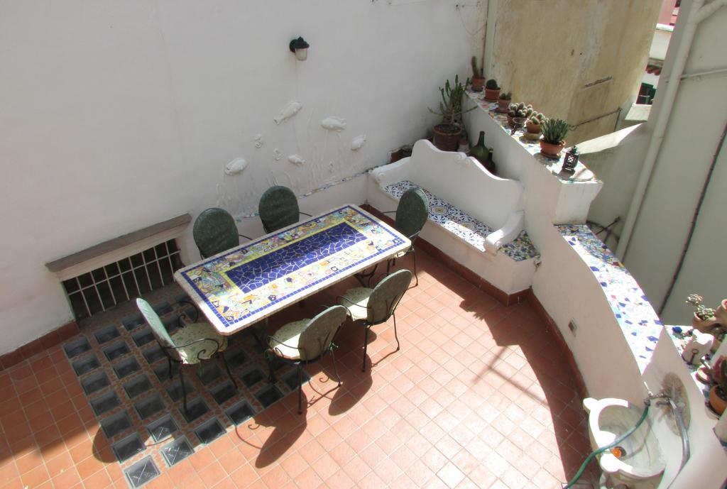 Flora Hotel Atrani Exterior foto