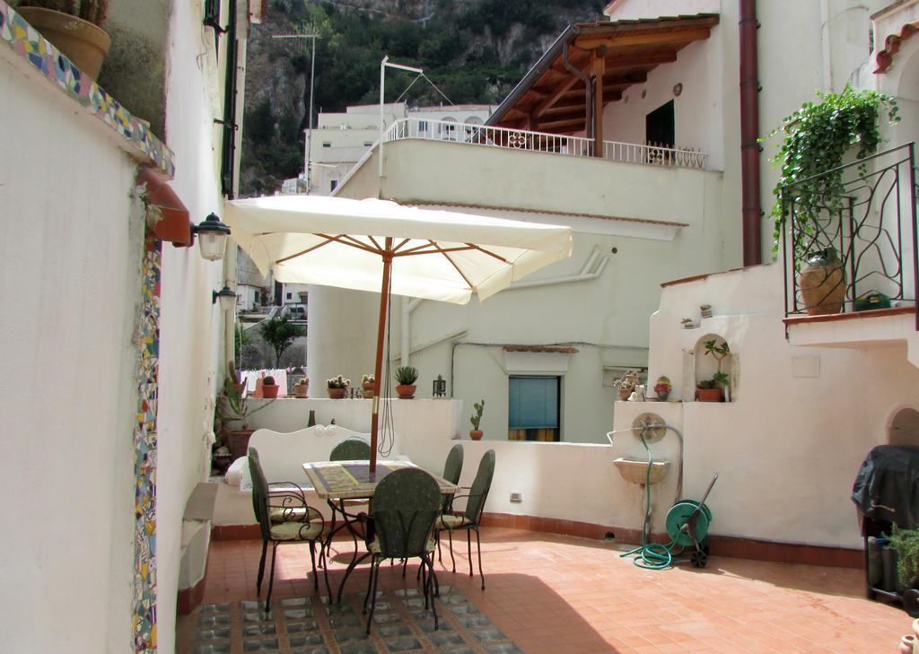 Flora Hotel Atrani Exterior foto